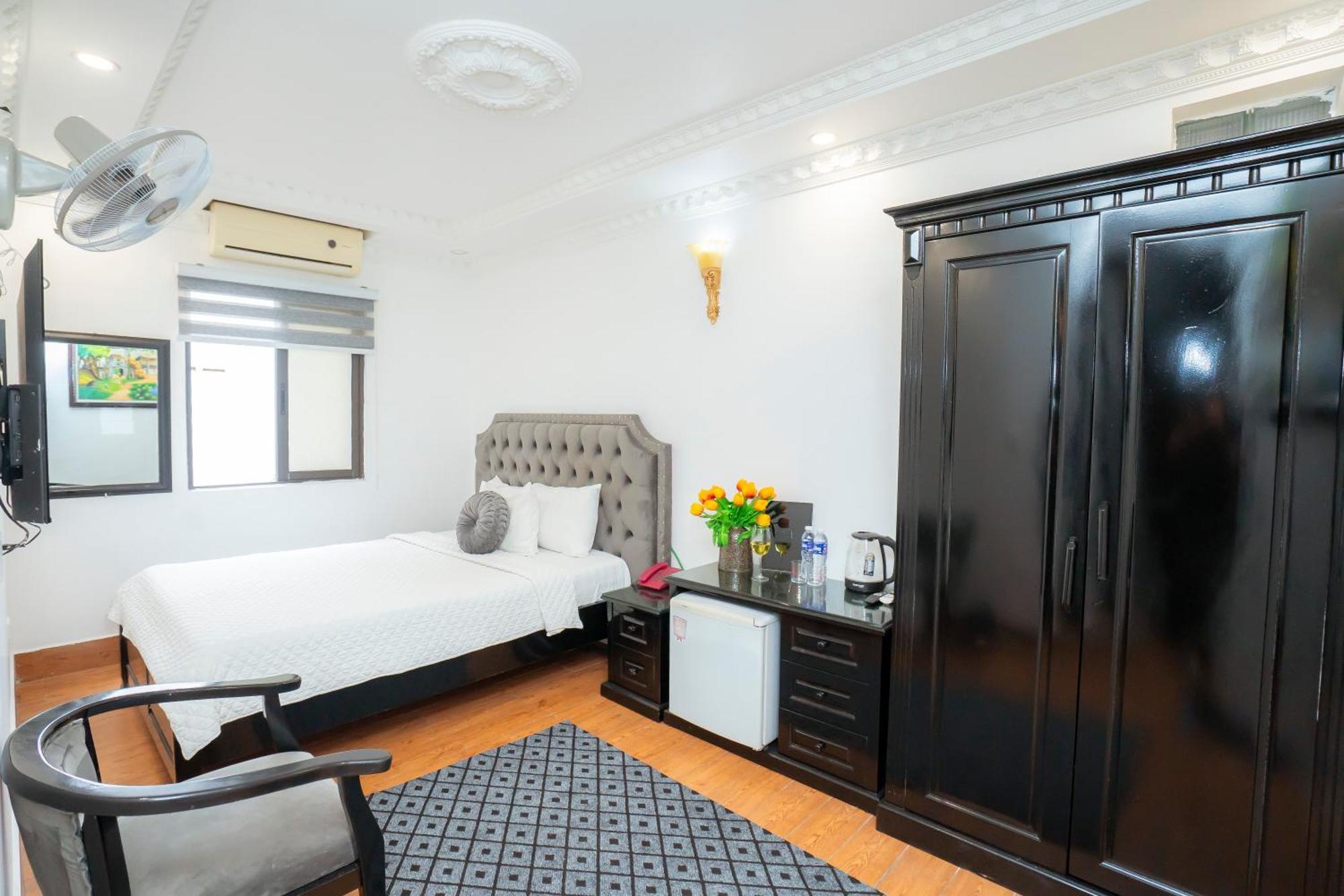 Golden Rose Premium Hotel Hanoi Exterior photo