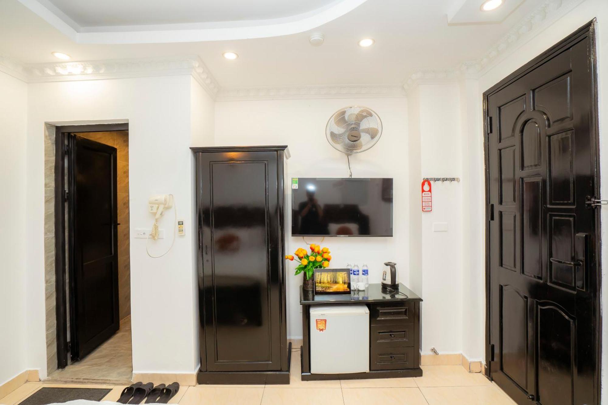Golden Rose Premium Hotel Hanoi Exterior photo