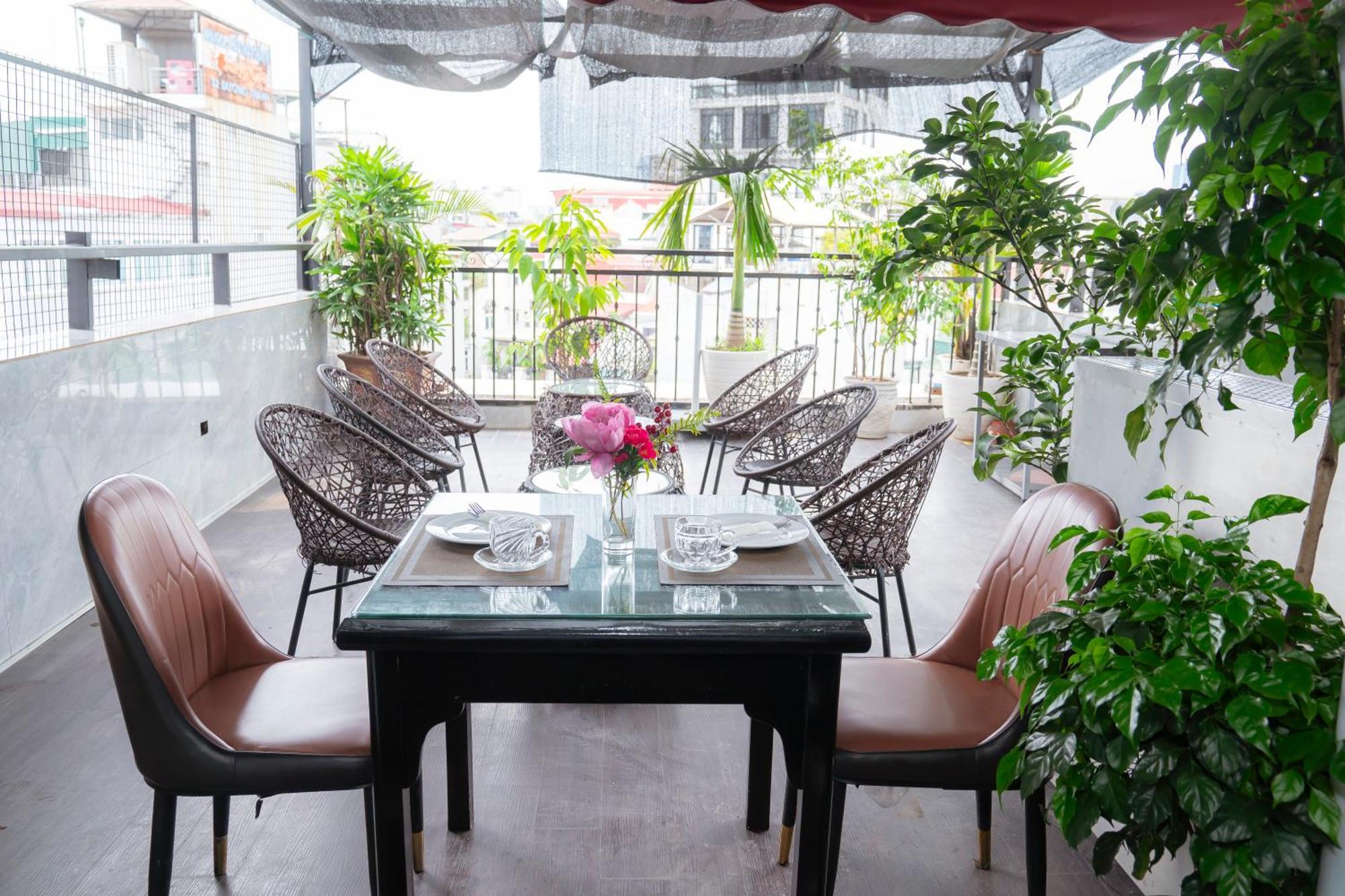 Golden Rose Premium Hotel Hanoi Exterior photo