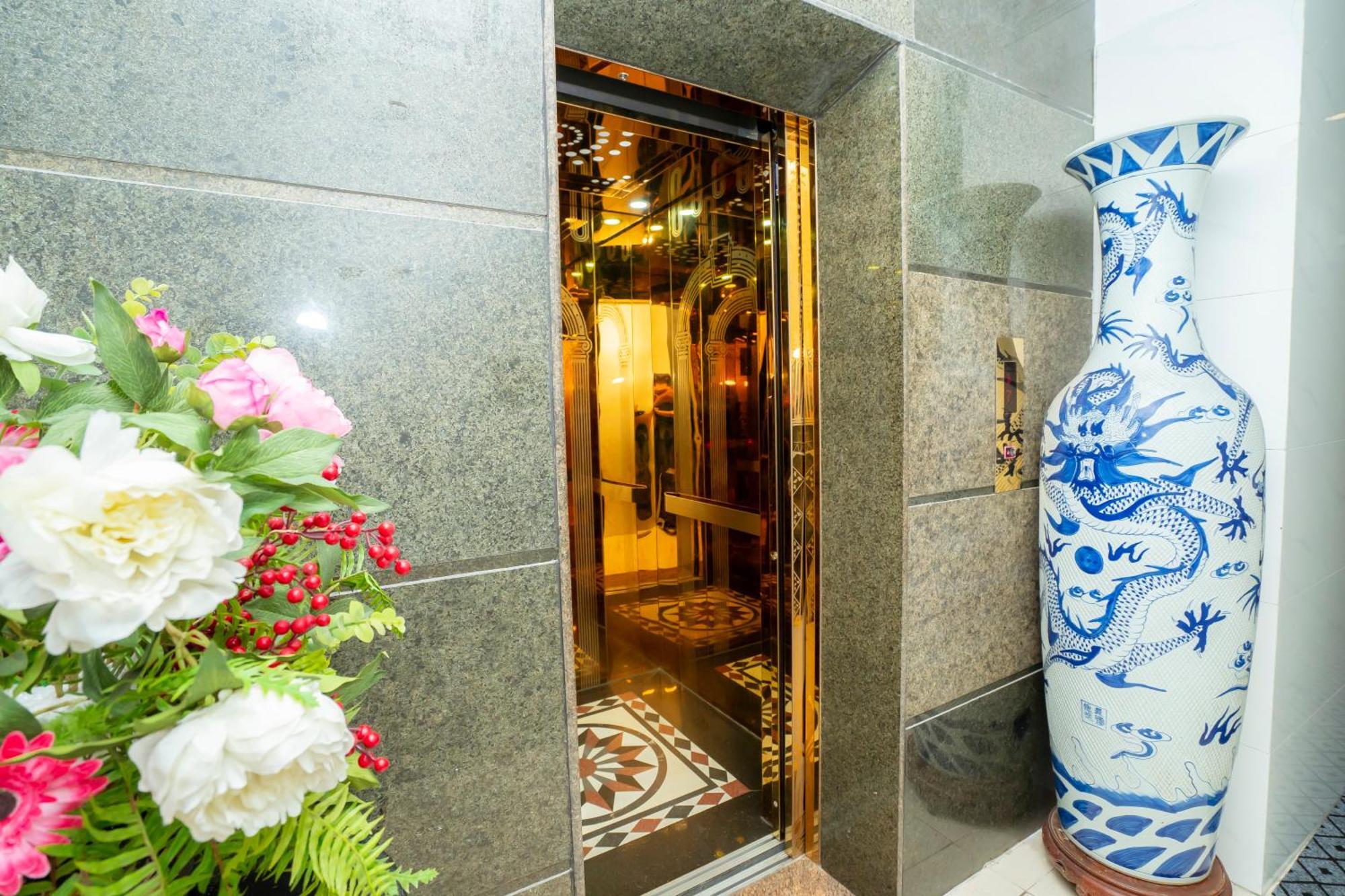 Golden Rose Premium Hotel Hanoi Exterior photo